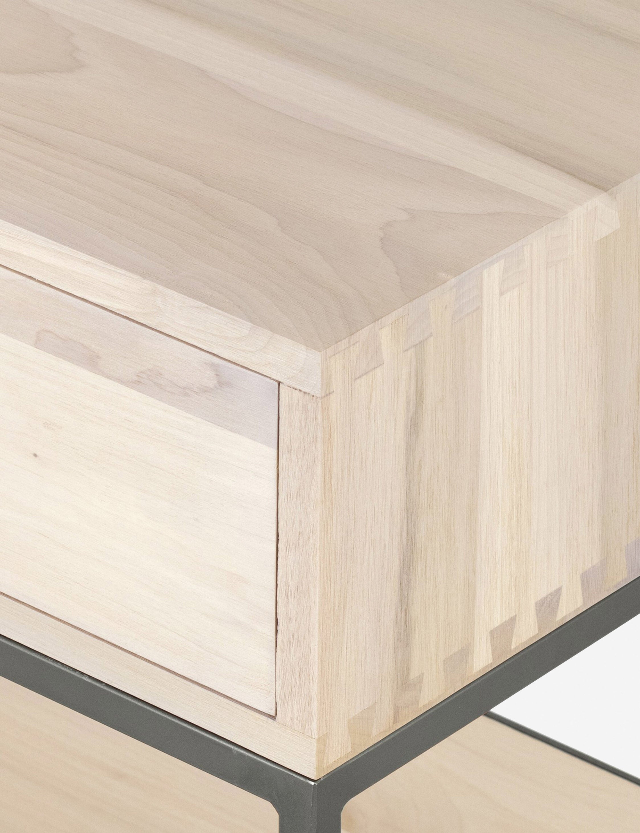 Rosamonde Nightstand