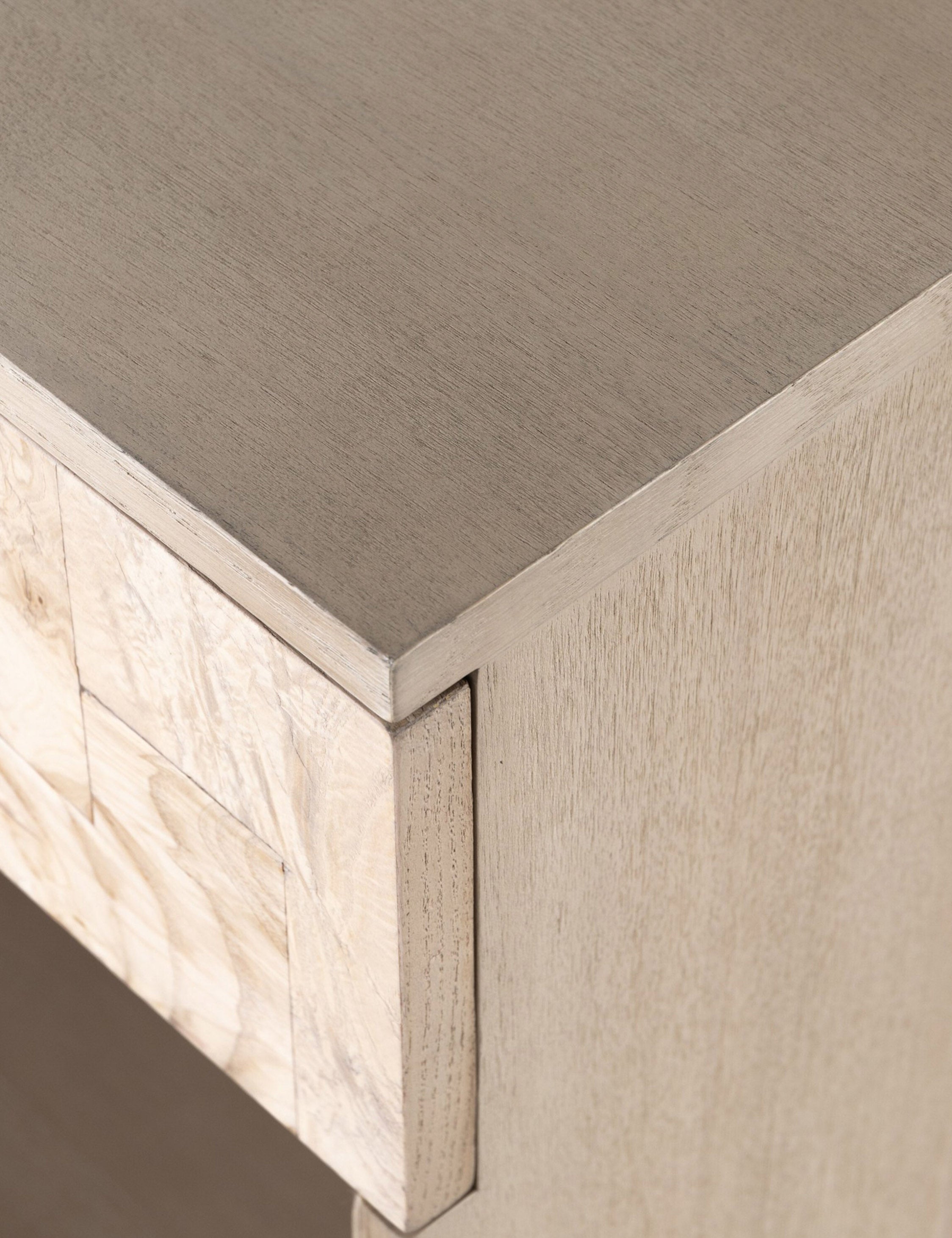 Moneo Nightstand