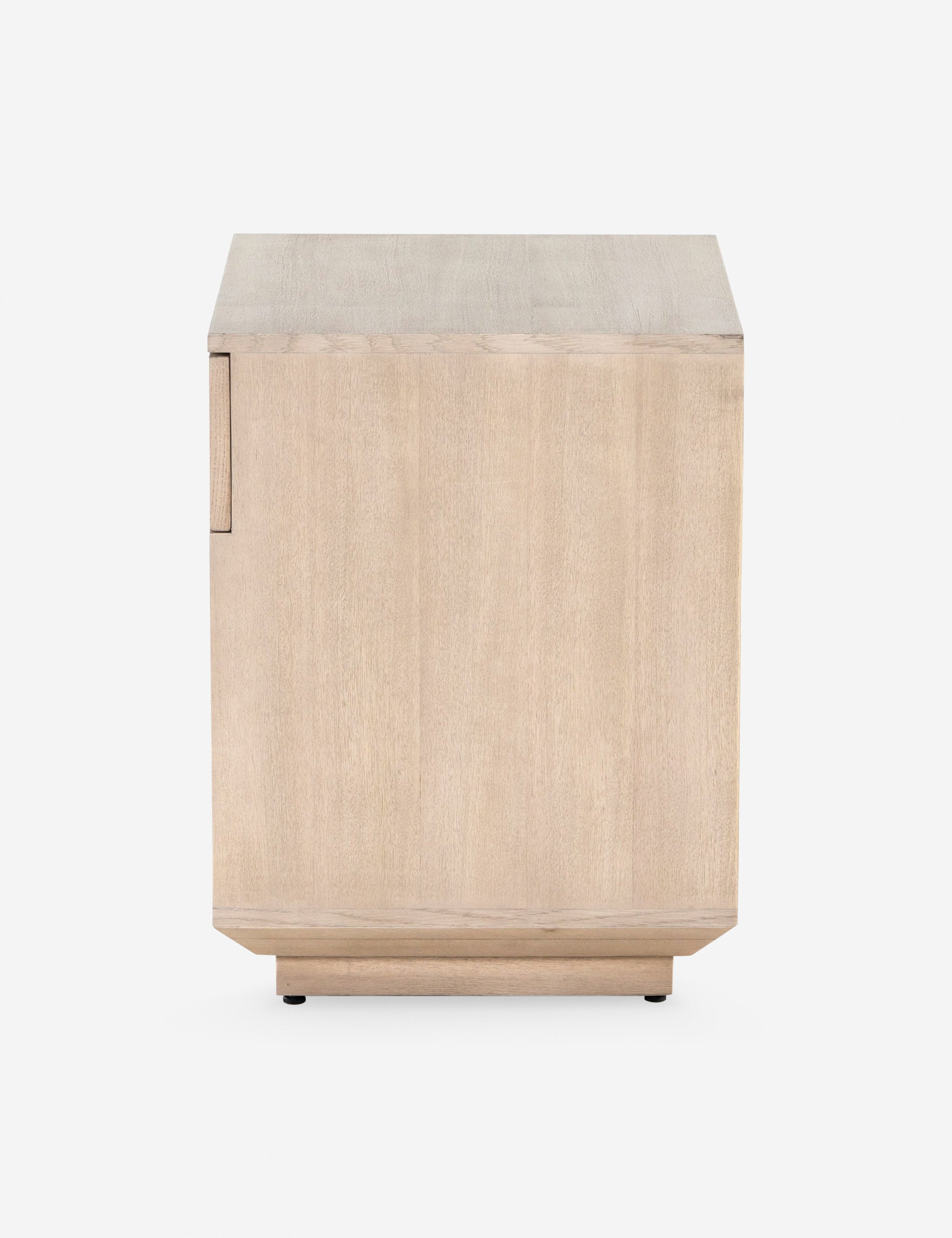 Moneo Nightstand