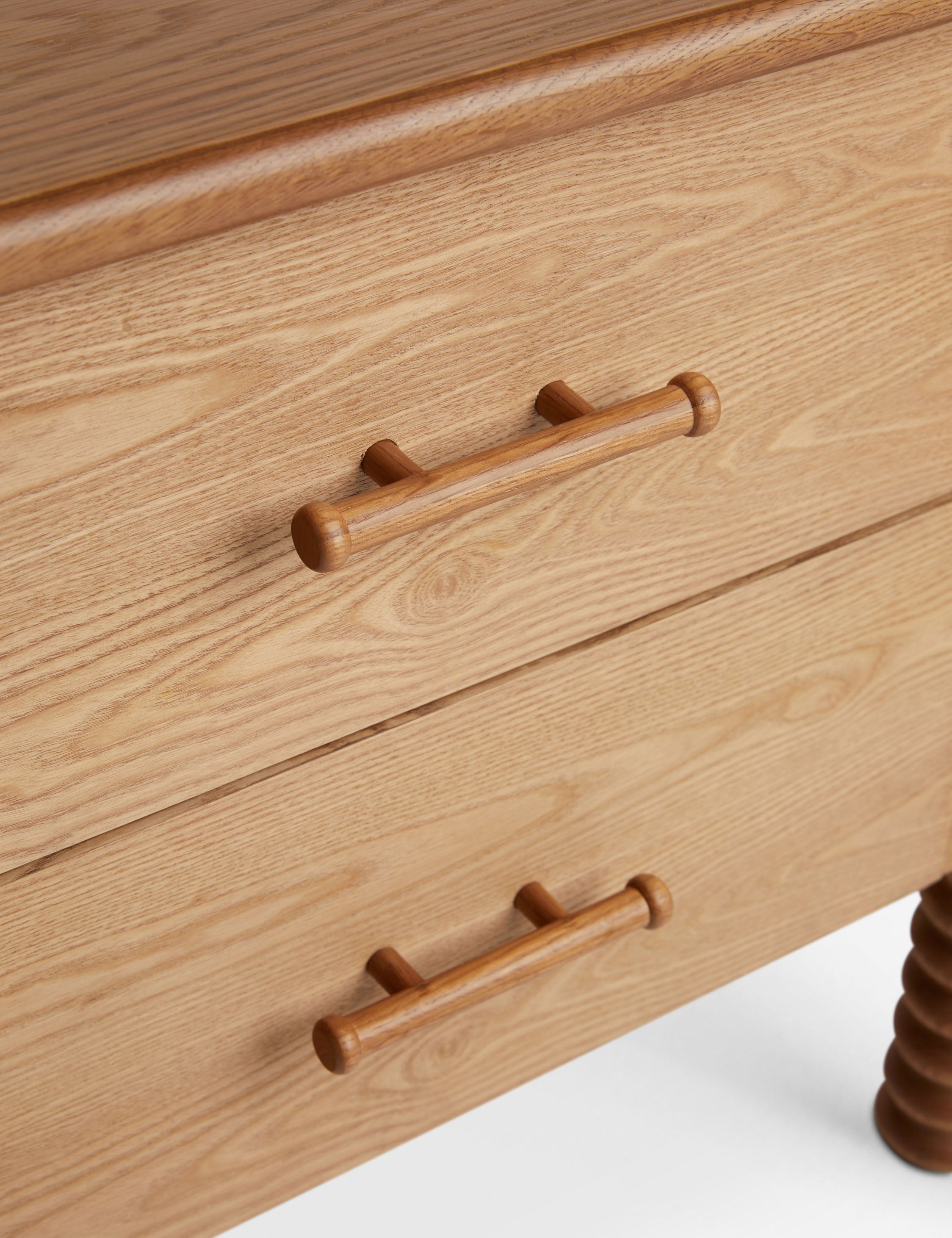 Simson Nightstand